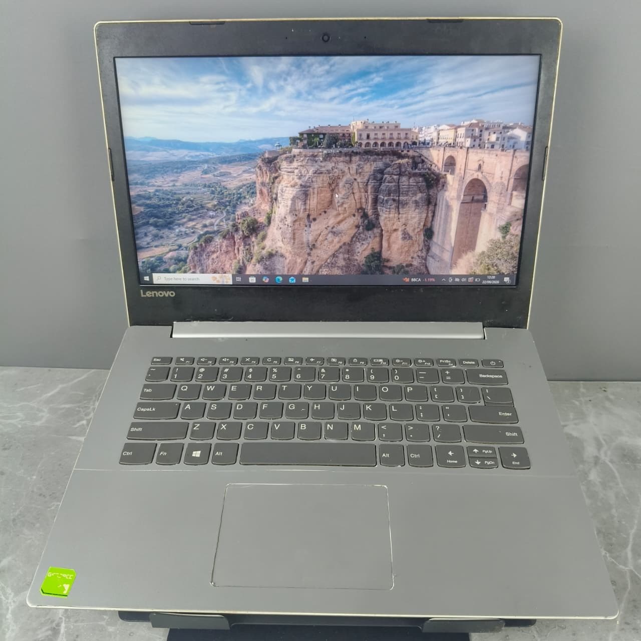 Lenovo IdeaPad 320-14IKB